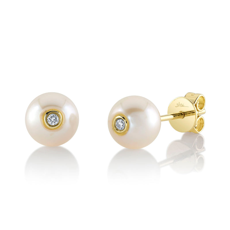 DIAMOND AND PEARL STUD EARRING